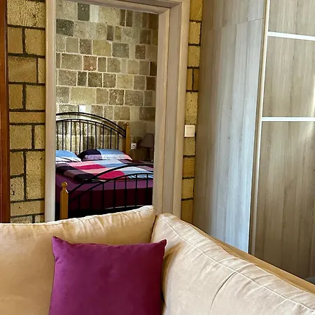 Stone House Retreat * Kalavárda