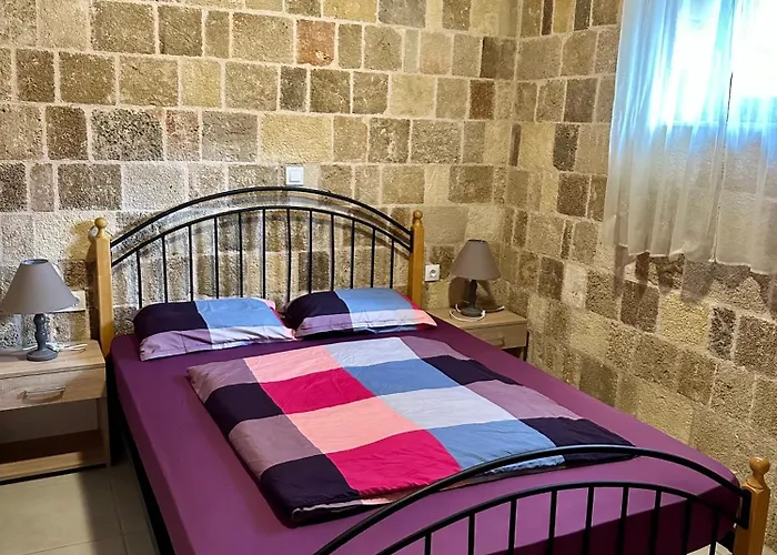 بيت للعطل Stone House Retreat